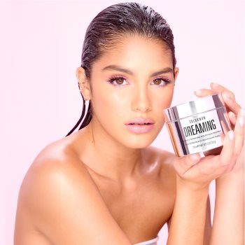 Color WOW Dreaming tratament regenerator pentru par indisciplinat - imagine 3